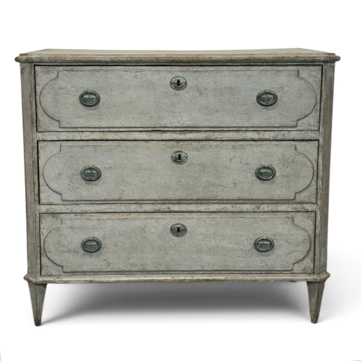 Gustavian Style Chest of Drawers in a Light Grey Finish