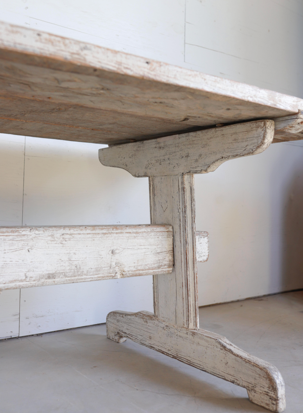 18th c. Swedish Nordic Pine Stretcher Table