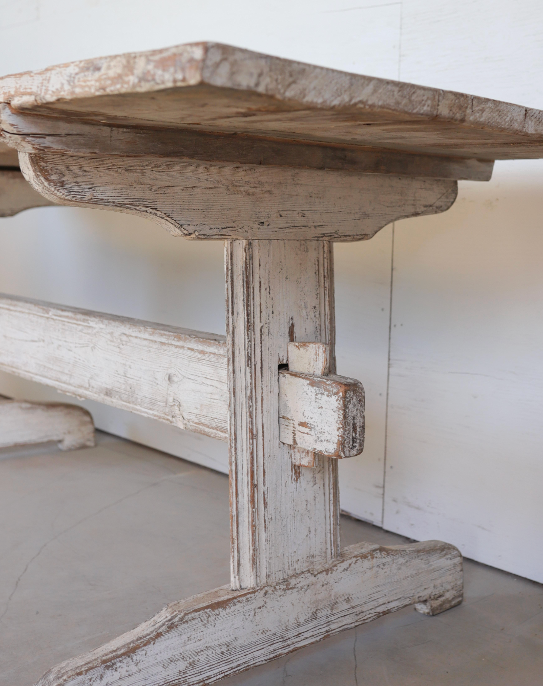18th c. Swedish Nordic Pine Stretcher Table
