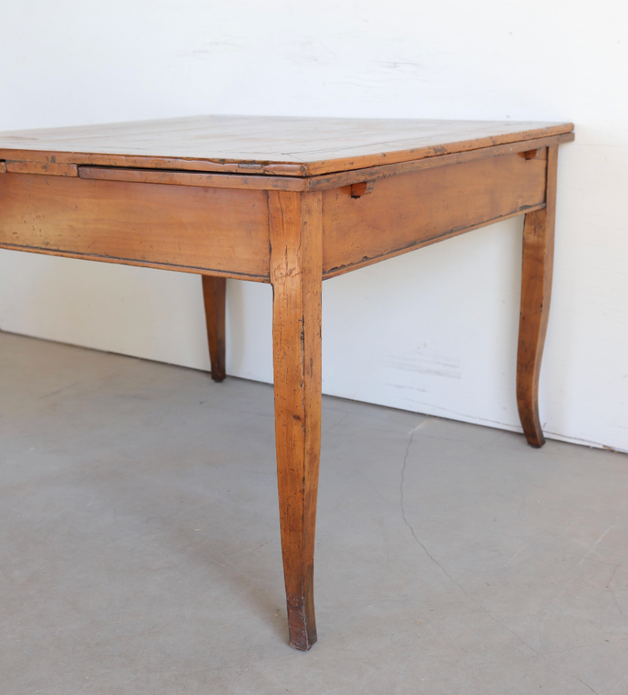 18th Century Venetian Cherrywood Square Table with Two Leaves