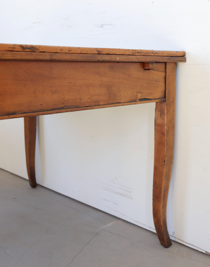 18th Century Venetian Cherrywood Square Table with Two Leaves